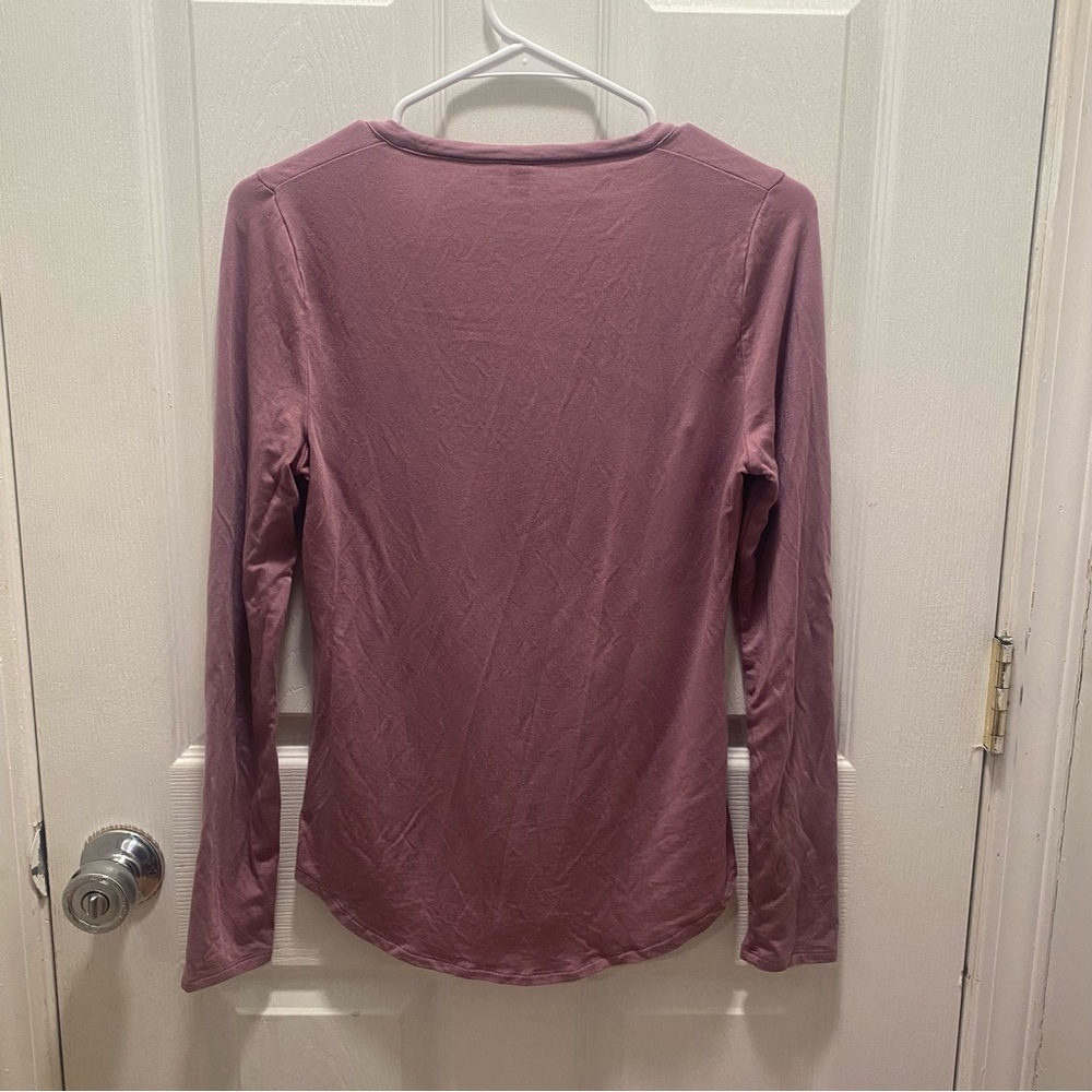 Athleta womens sugarplum mauve henley long sleeve nighttime bliss shirt - Picture 4 of 5
